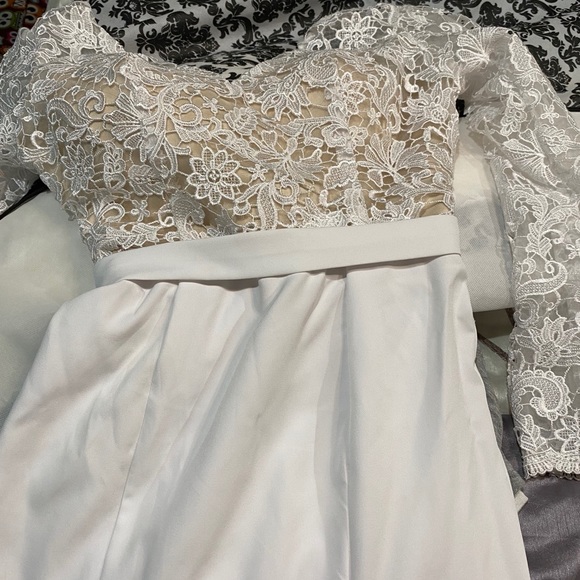 Wedding dress - Picture 5 of 7